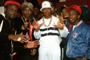 Fashion Trends Inspired by the 90s and 2000s