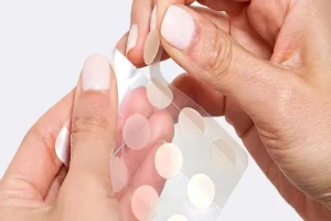 How to Avoid the Best Pimple Patches Falling Off Your Skin