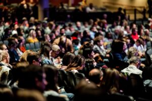 Modern Conference Planning: Tech Trends Shaping the Future of California Conventions