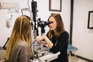 How to Choose the Right Eye Doctor in Nashville